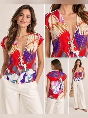 Vintage 1970s Hawaiian Floral Blouse Red Purple Tropical Top S/M
